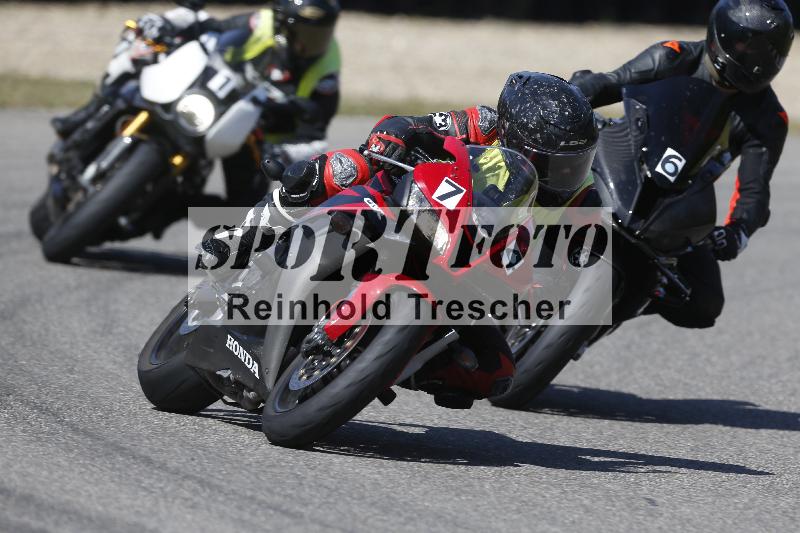 /07 09.04.2026 Cornu Master School ADR/Gruppe blau/6